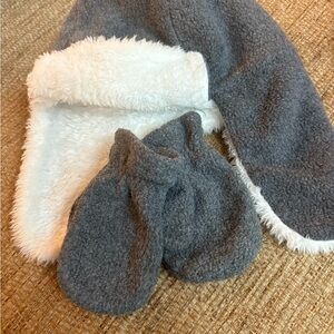 Cozy Gray and White Fleece Bomber Hat and Mittens Set